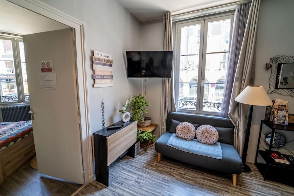 Chant Du Voyage Hypercentre Apartment Blois Exterior foto
